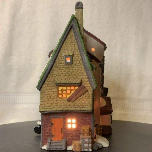 Dept 56 Fagin's Hide-A-Way Dickens Village Lighted Christmas Building - 1991 - Picture 7 of 12